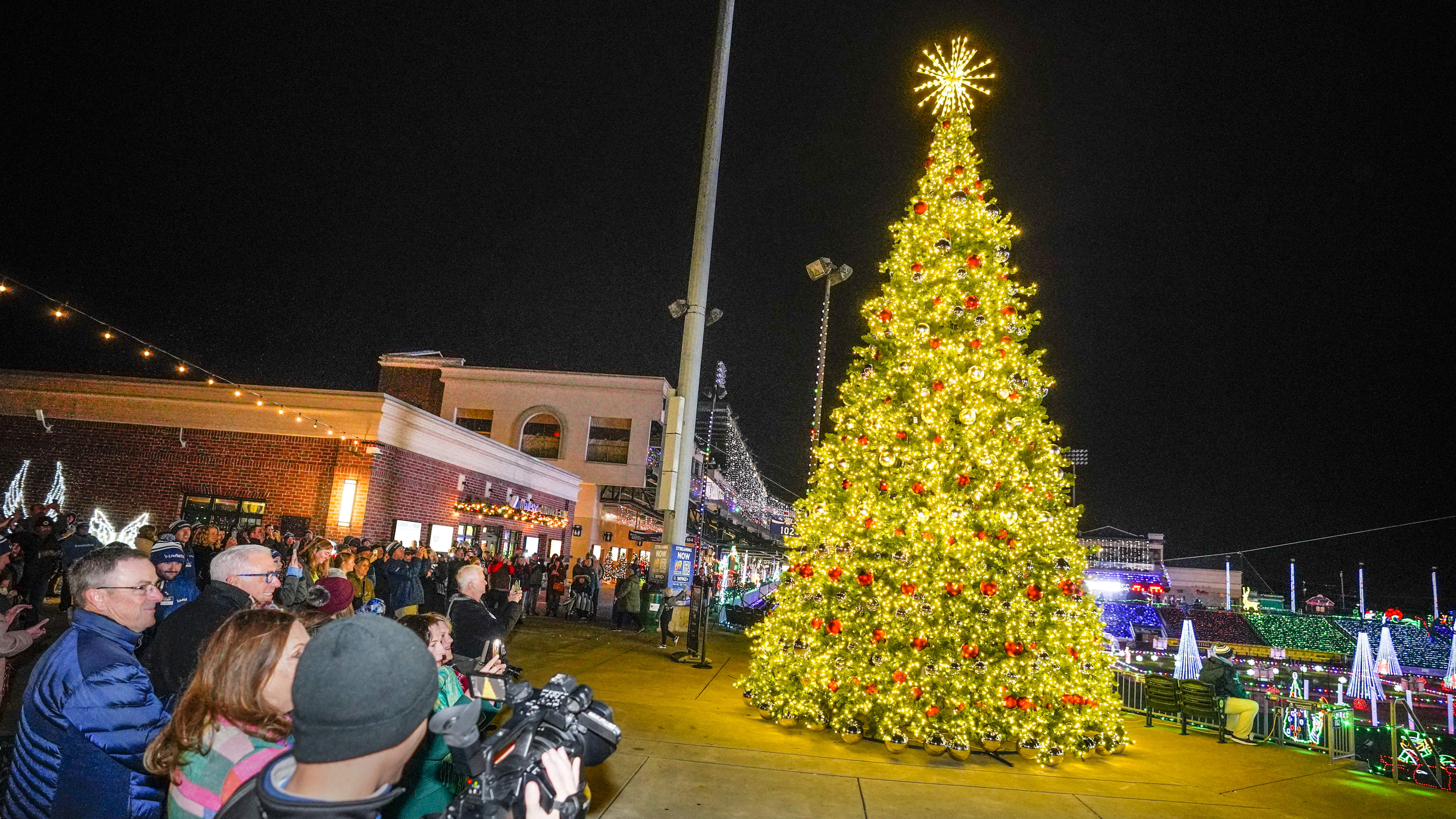 It's Christmastime in Allentown: Here's what it took to transform