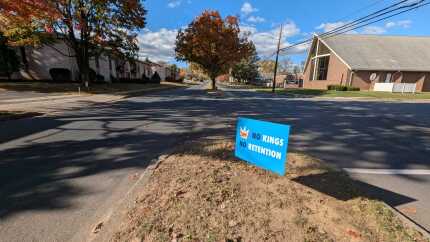 No Kings No retention sign.jpg