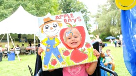 APPLE DAYS.jpg