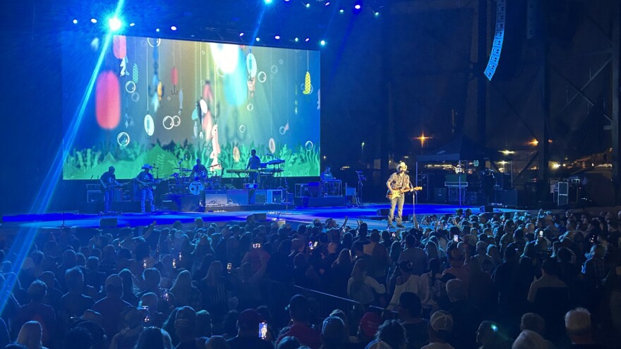 Brad Paisley at the Allentown Fair