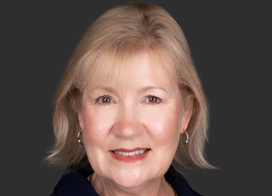 Lori Campbell real estate agent