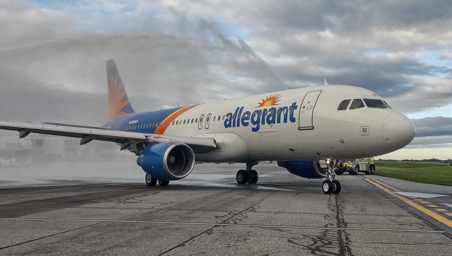 Allegiant Orlando International.jpg