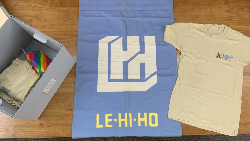 230623 Le-Hi-Ho banner and Lambda Center shirt