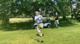 Stephen Kave golfing