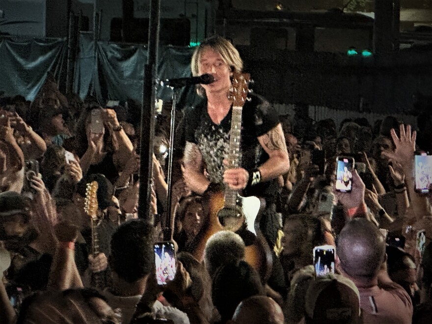 Keith Urban fair 1.jpg