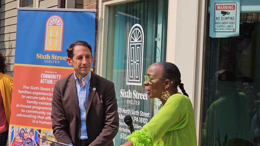 SixthStreetShelterDay.jpg