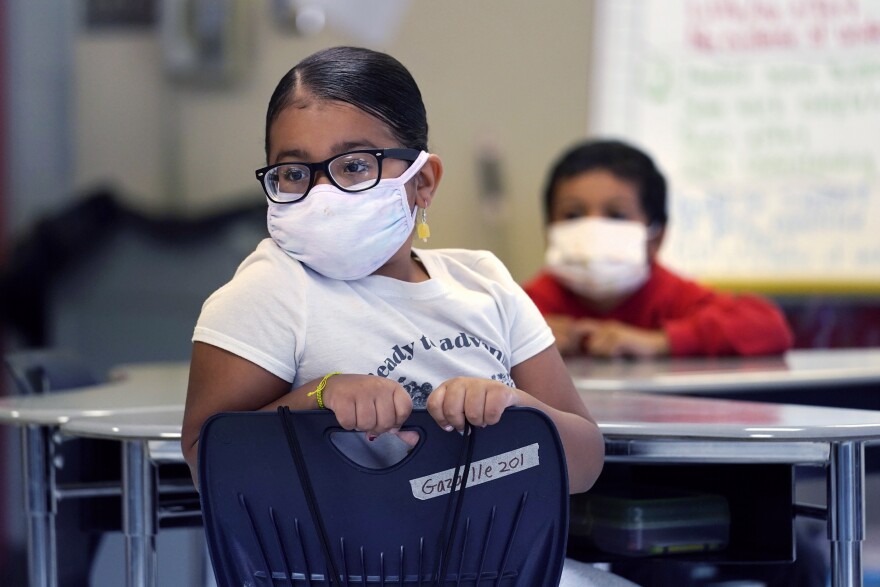 child-wearing-mask-school2