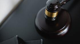 courthouse-gavel