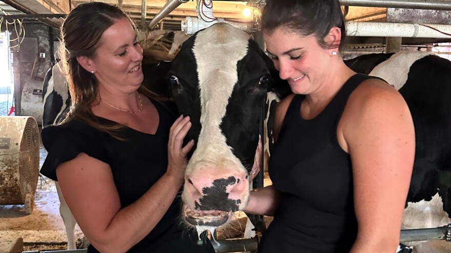 lafarmgirls4.jpg