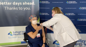 LVHN-nurse-vaccine