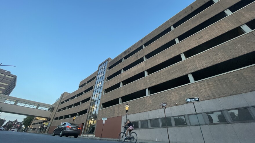 Walnut Street Garage