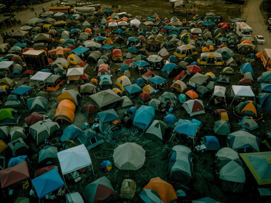 homeles-tents