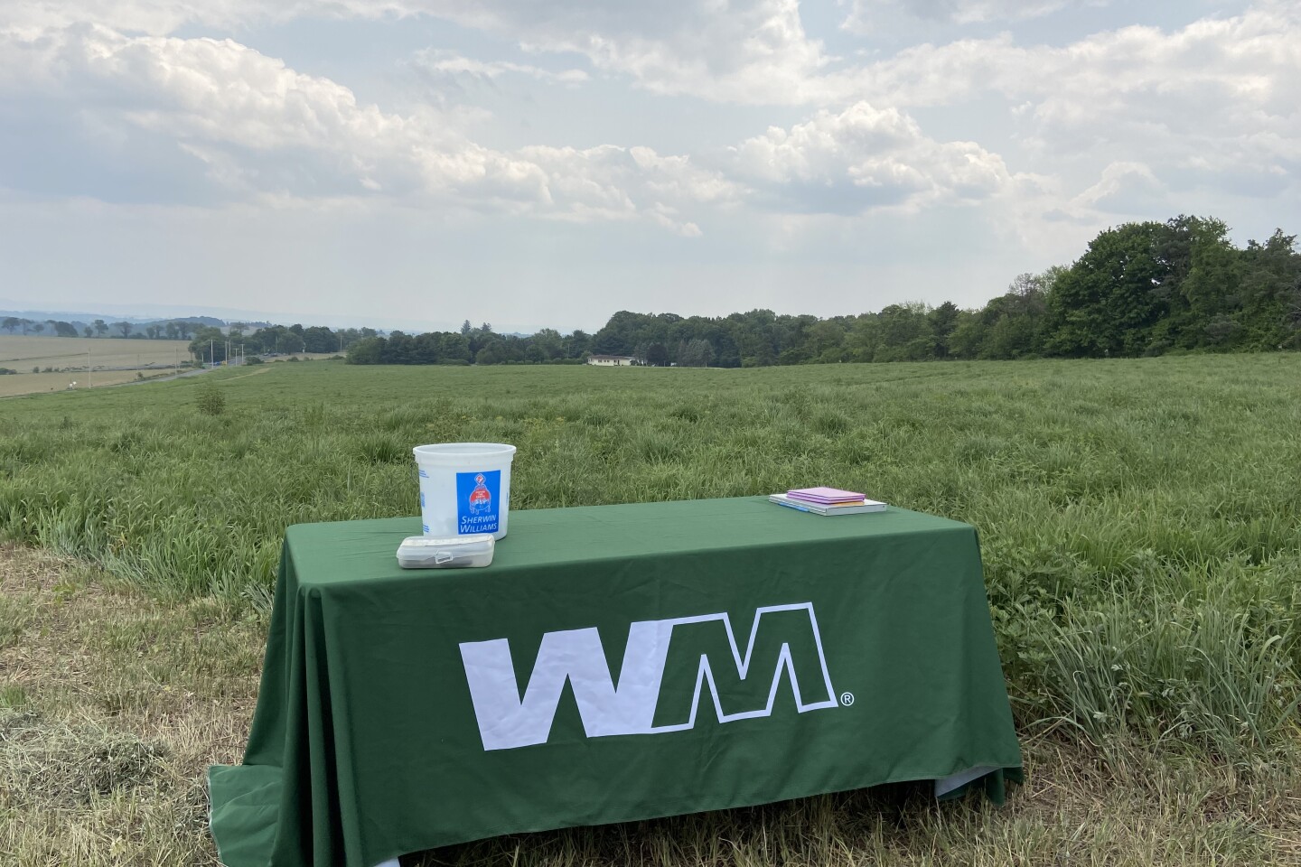 American kestrel banding at Grand Central Landfill