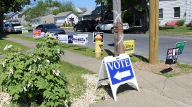 vote-here-sign