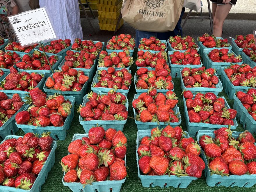 Strawberry baskets.jpg