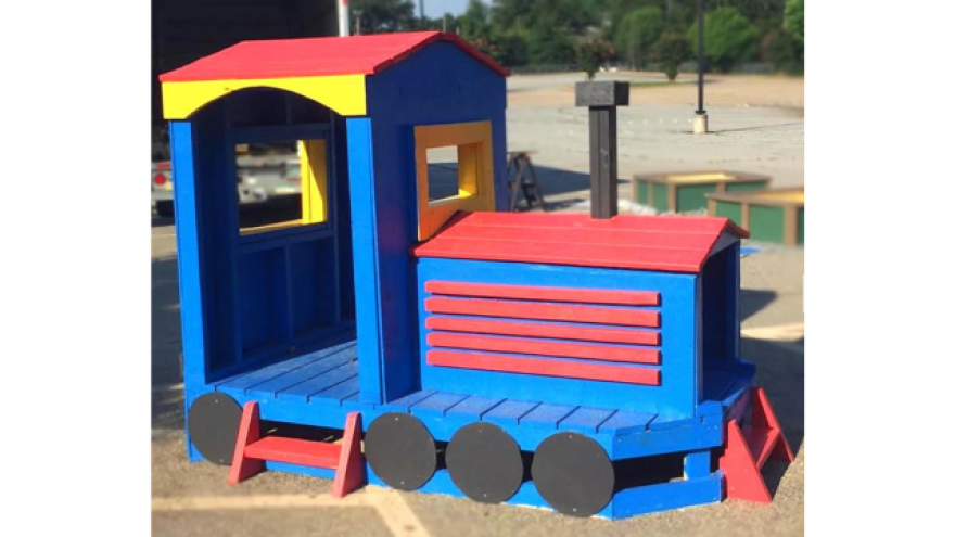 I.U. playground train