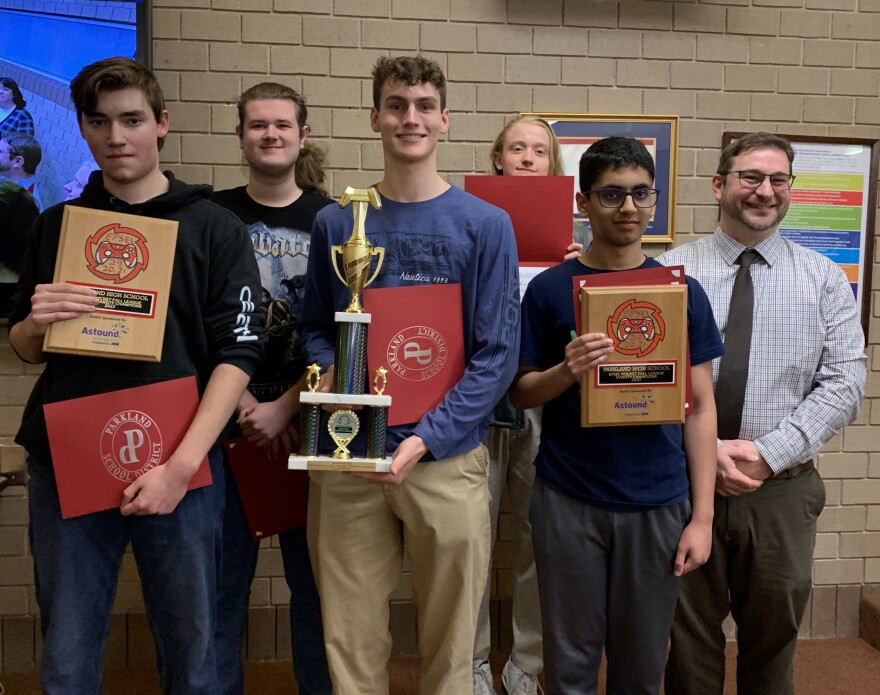 PSB meeting 3-21 photos/230321 PHS eSports Team.jpg