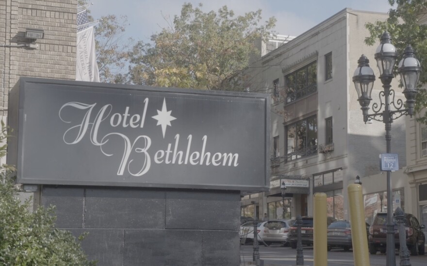Hotel Bethlehem sign