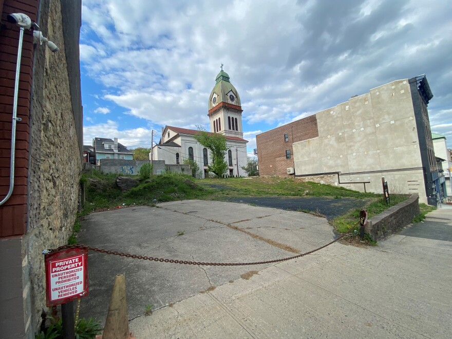 Easton Zoning Hearing Board approves variance for 5story, 27unit apartment building on