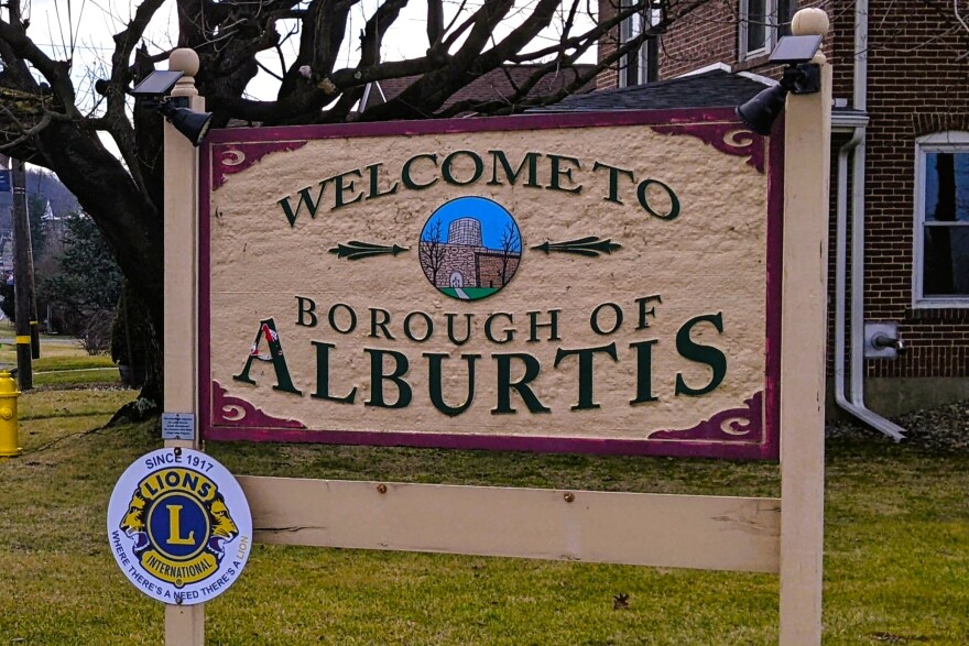 Alburtis Sign