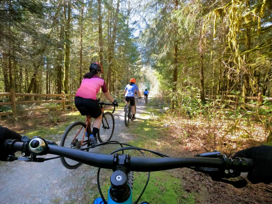 A large new study shows people who bike have less knee pain and arthritis than those who do not.