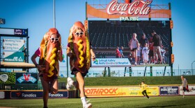 Hotdog Race
