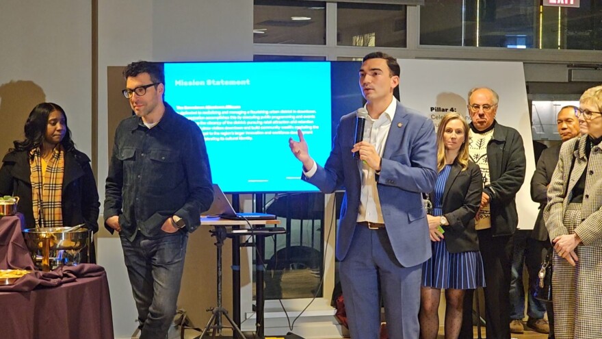 Sen. Nick Miller leads downtown meeting