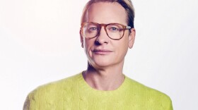 Carson kressley cropped