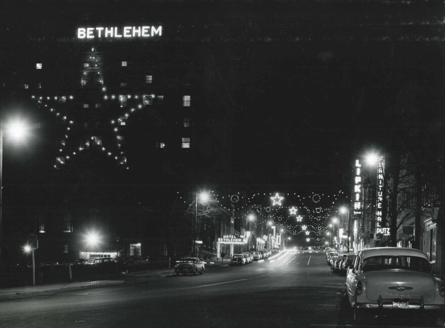 Hotel Bethlehem rooftop sign in older days