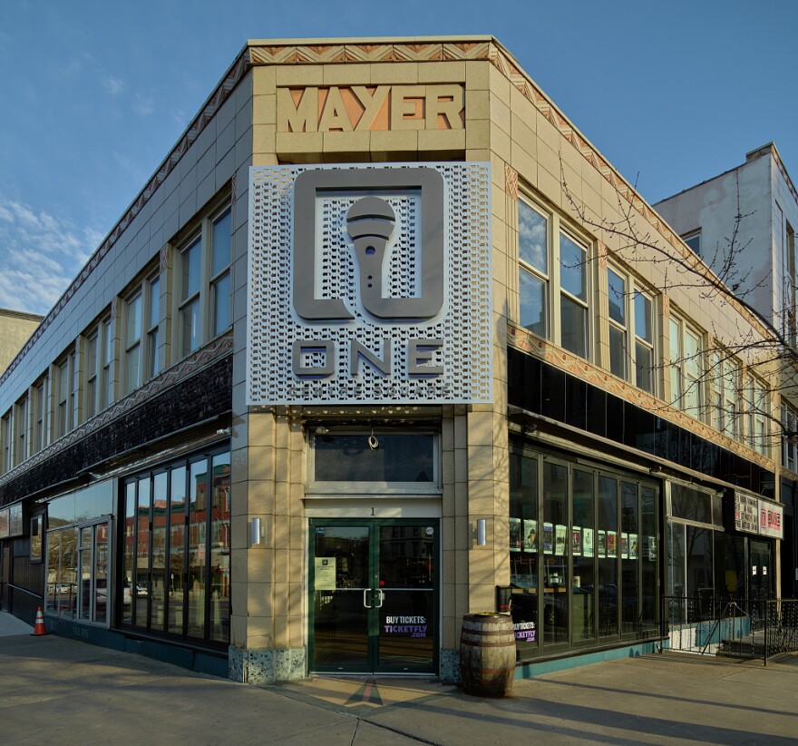 1 Centre Square 2022.jpg