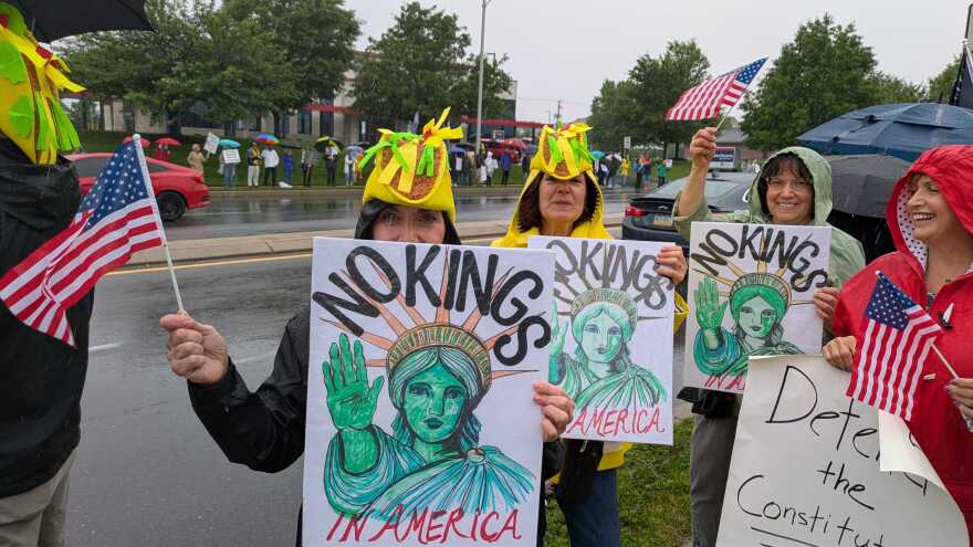 No Kings rally in Bethlehem Township