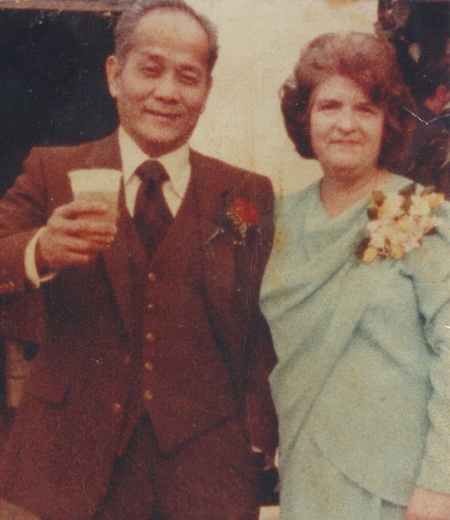 SANTOS FAM.jpg