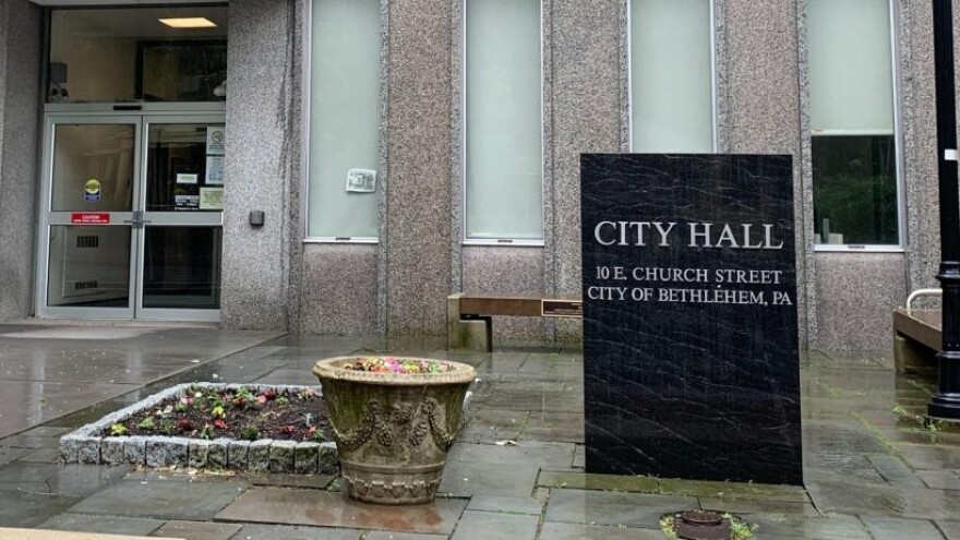 Bethlehem-city-hall-rain