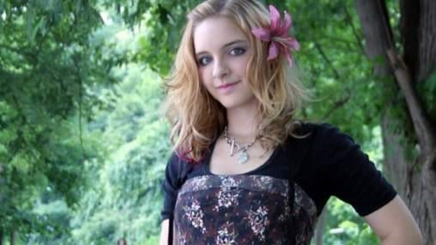 Farrow before abuse 2011.jpg