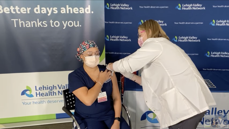 LVHN-nurse-vaccine