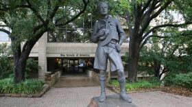 Boy Scouts statue