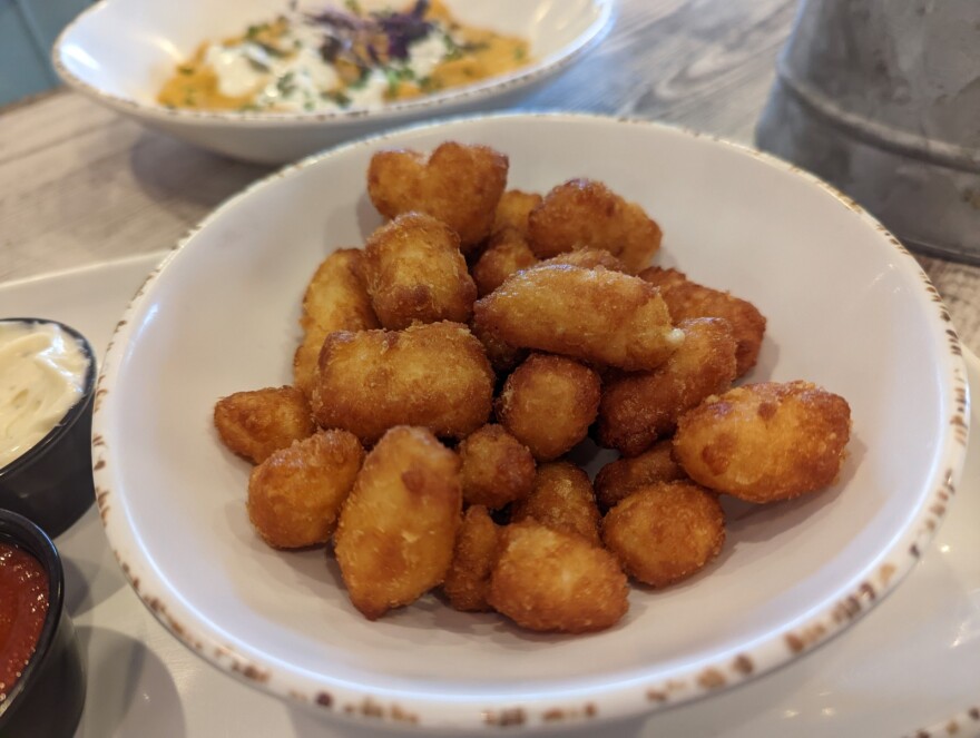 PatsCheeseCurds.jpg