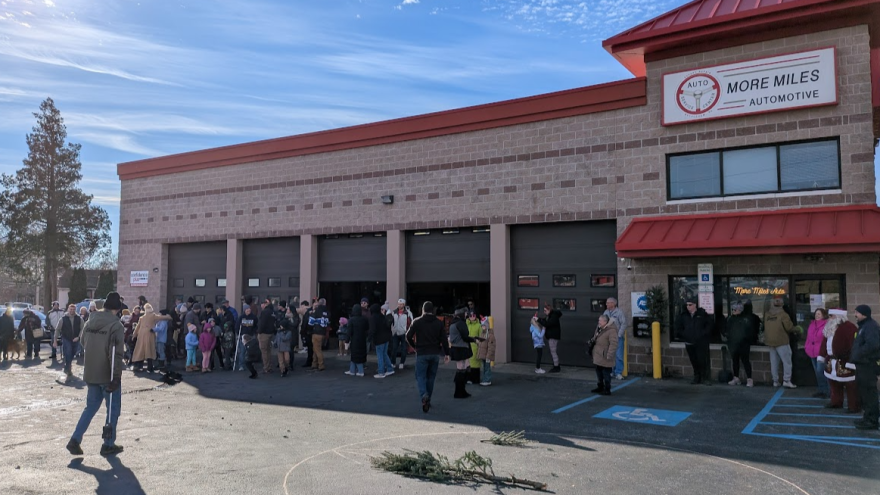 Bethlehem Christmas Tree Toss