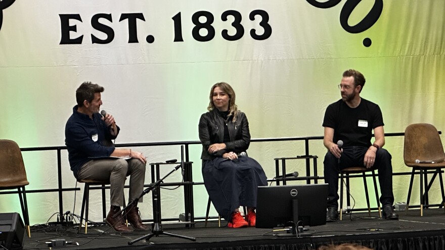 martin artists panel