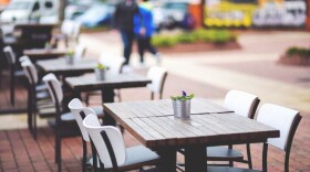 restaurant_street_cafe_table