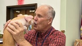 phil kiss.jpg
