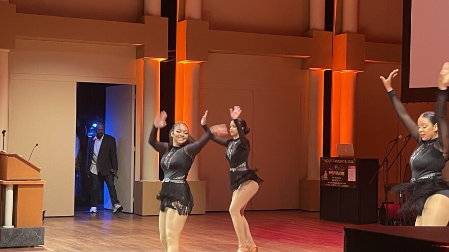 Ely Dance group at InnaStar Awards