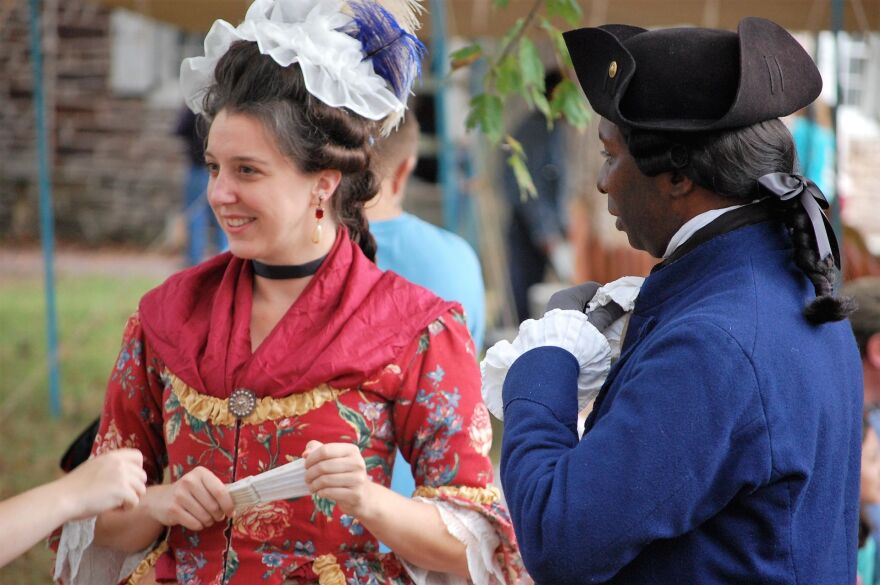 Colonial reenactors.jpg