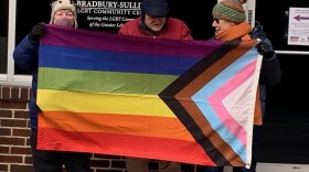 Bradbury-Sullivan supporters
