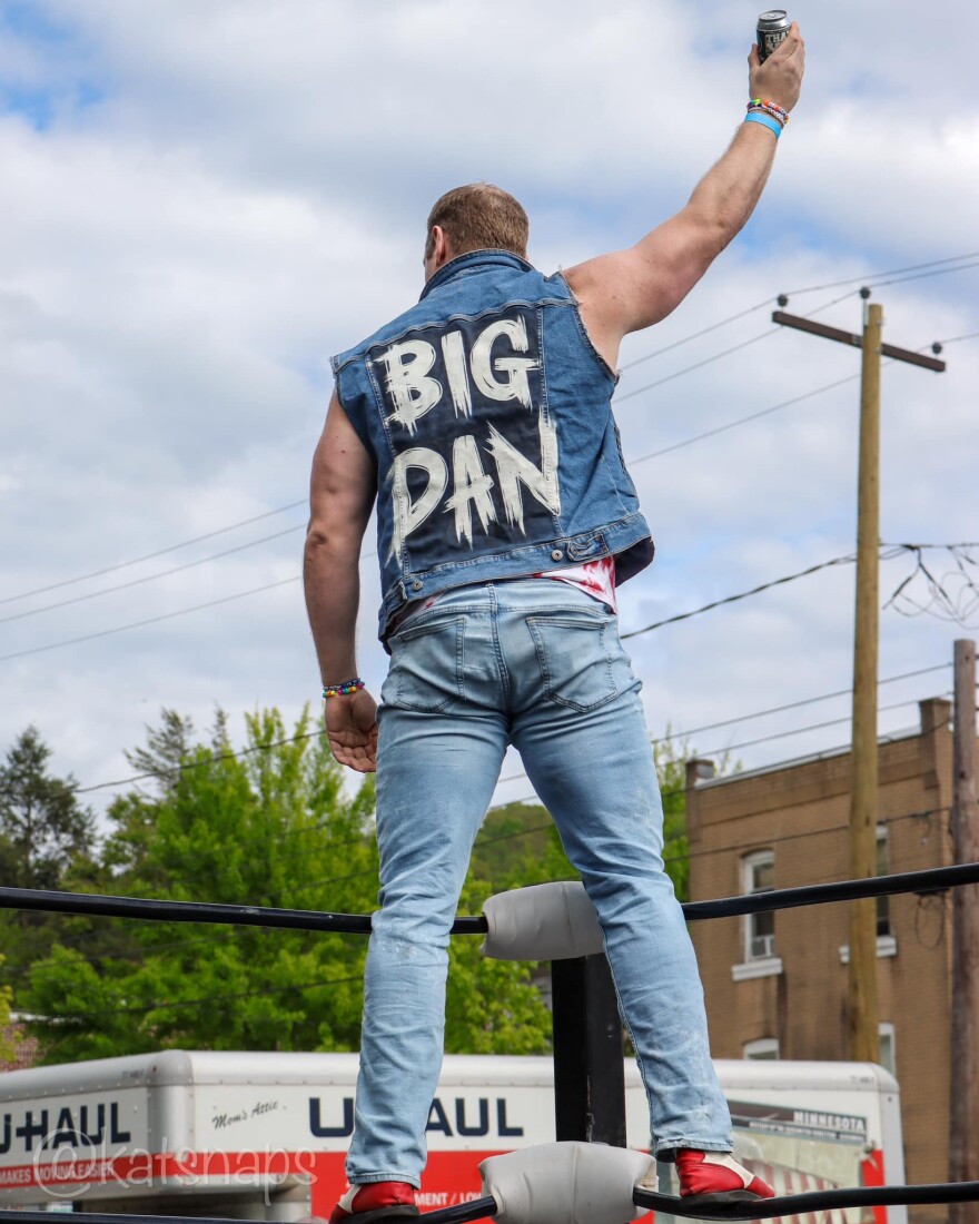 Big Dan Champion