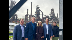 ArtsQuest and Braun officials