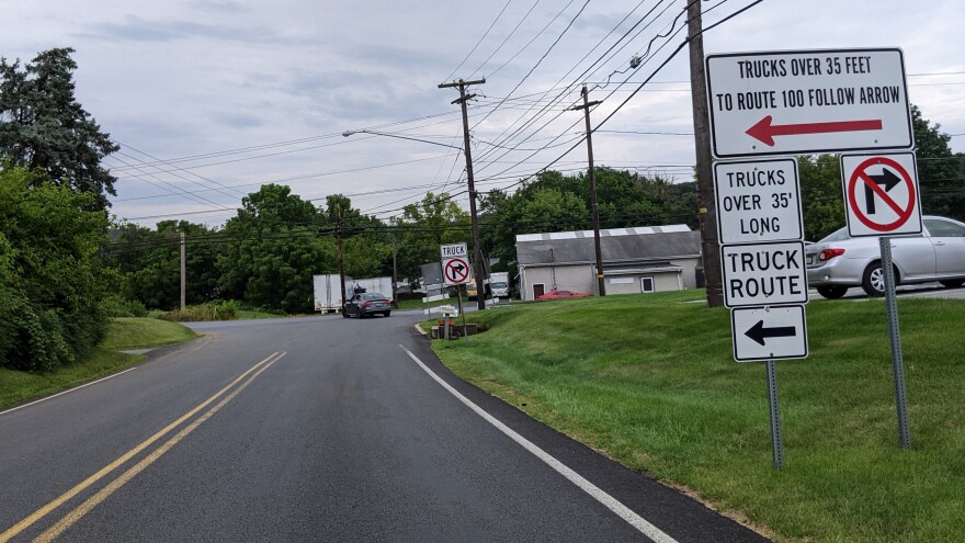 Quarry Road Signage Alburtis