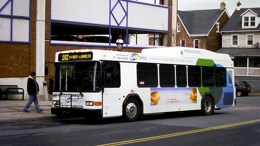 LANTA bus