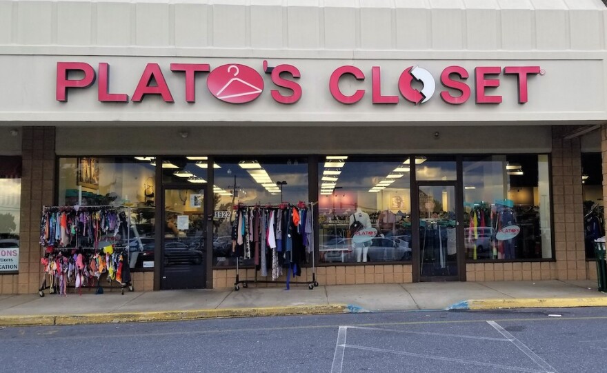 Platos-Closet