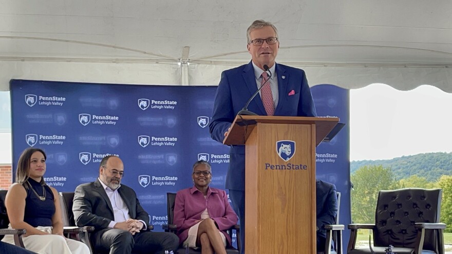 penn-state-STEM-facility-charlieDent-4